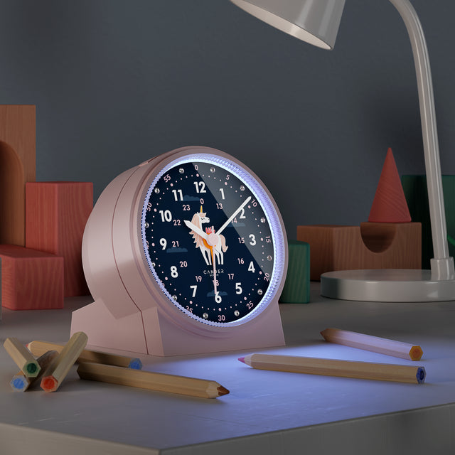 MNU 1230 M Kinderwanduhr und MNU 1209 M Wecker Einhorn