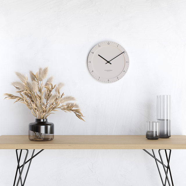MNU 2930 B Lautlose MDF-Wanduhr 30 cm