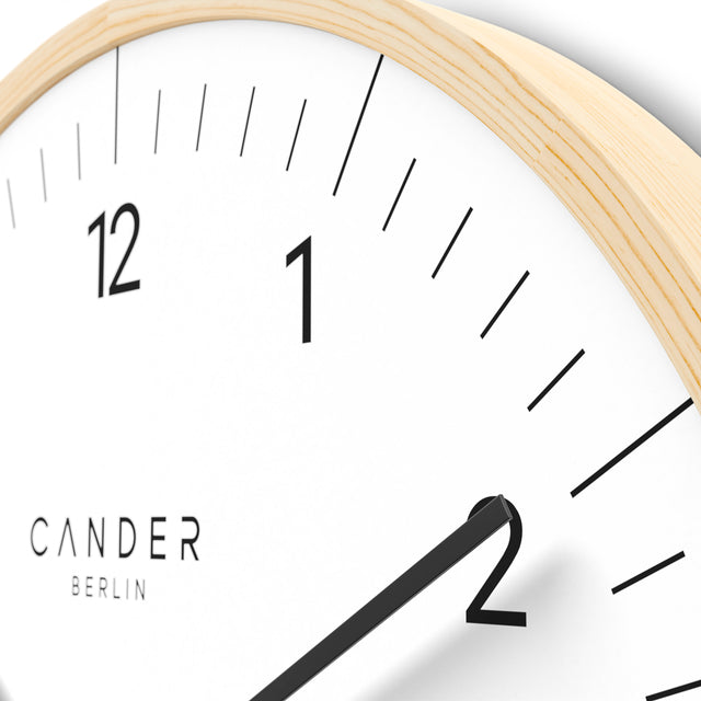 MNU 8130 W Lautlose Holz-Wanduhr 30 cm