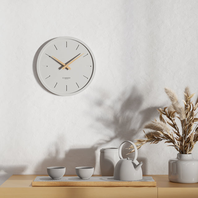 MNU 2530 H Lautlose MDF-Wanduhr 30 cm