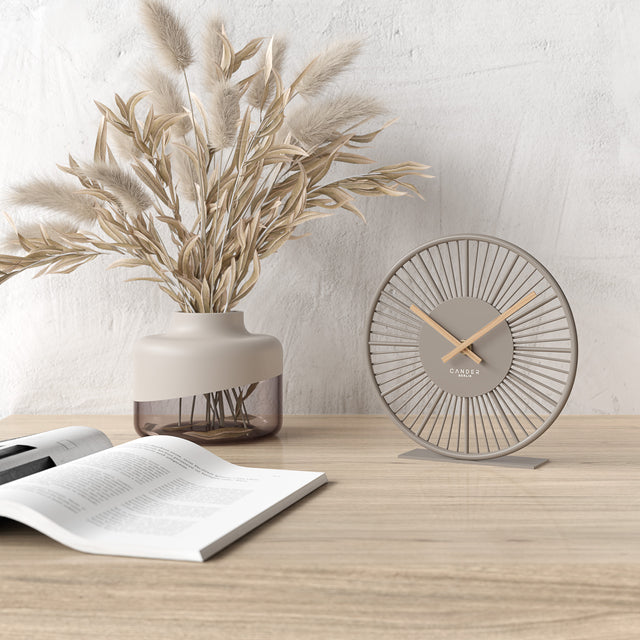 GILORA Lautlose Tischuhr 18 cm