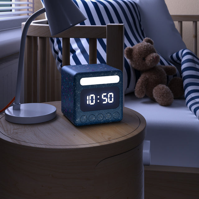 MNU 1209 C Silent children's alarm clock with light and snooze
