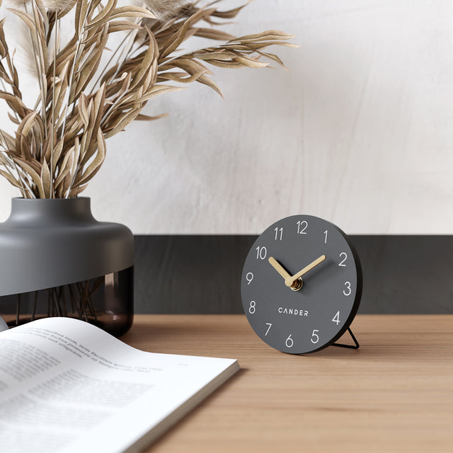 MNU 2612 A Lautlose MDF-Tischuhr 12 cm