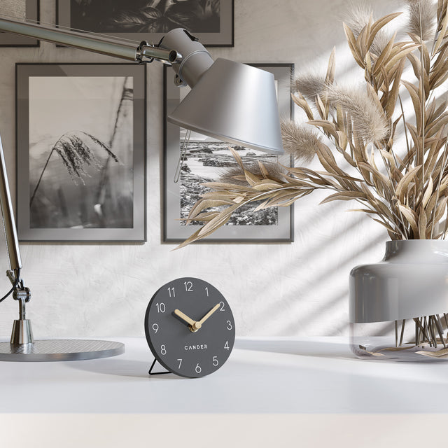 MNU 2612 A Lautlose MDF-Tischuhr 12 cm