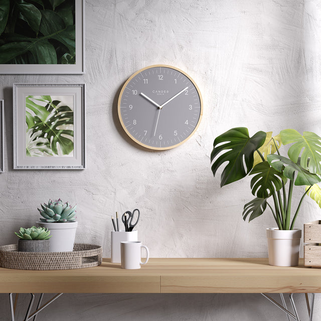 MNU 8130 G Lautlose Holz-Wanduhr 30 cm