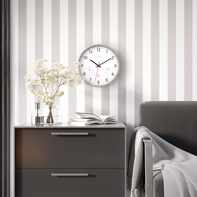 MNU 3330 White silent radio controlled wall clock 30.5 cm