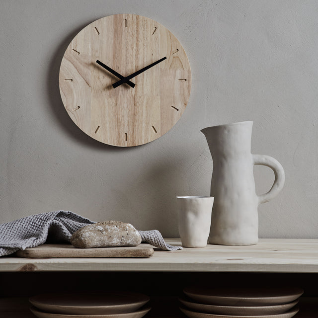 MNU 8230 Silent wooden wall clock 30.5 cm